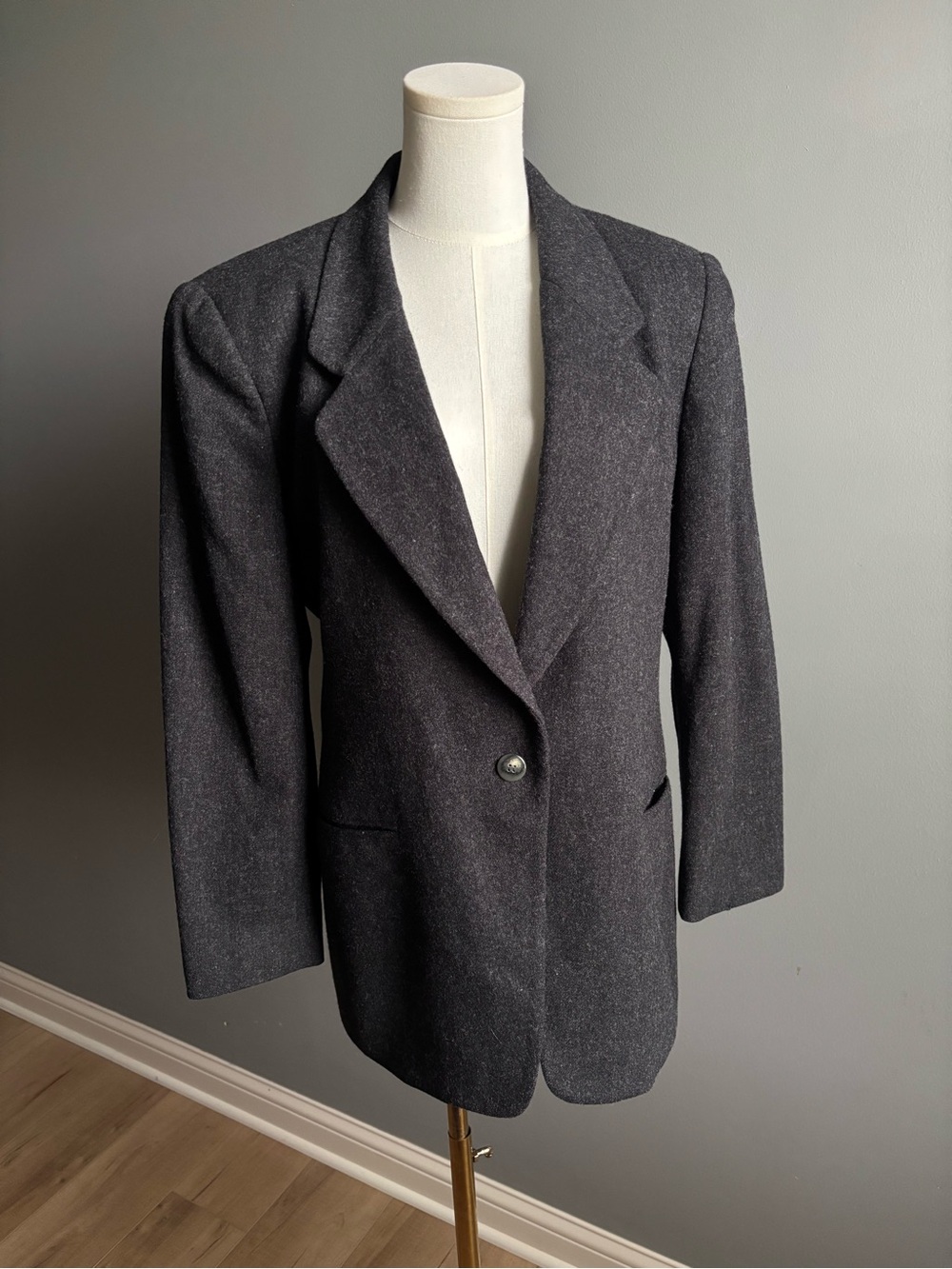 Jones Wear Vintage 100% Wool Blazer